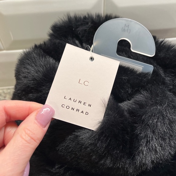 Lauren Conrad Faux Black Fur Bootie Slippers Size M NWT - Picture 5 of 6